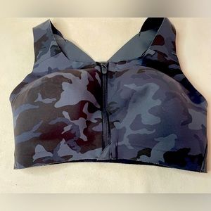 Lululemon Enlite bra zip front 32DD